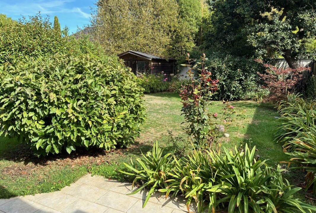 VM2629-ELYSEEGALLIC-VG-08102026-134336-8